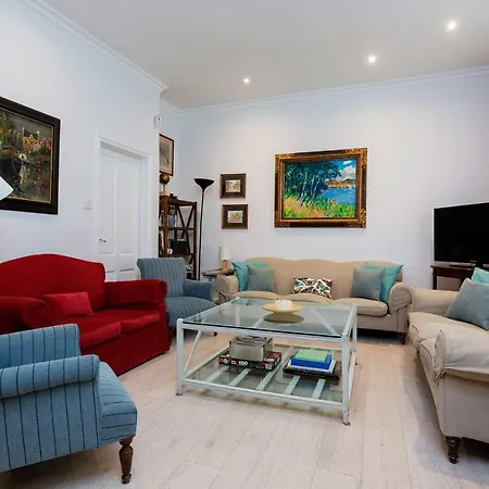 Veeve - A Kensington Mews Villa